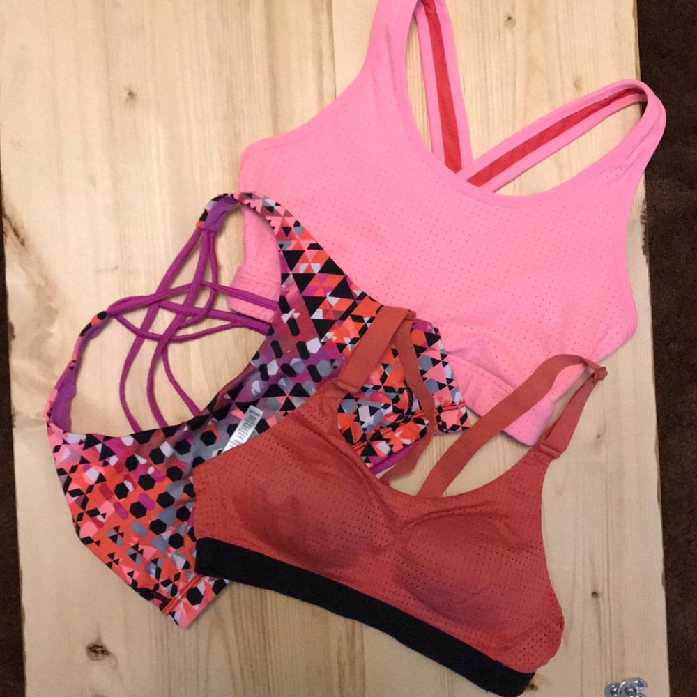 Sports Bra bundle size smalls VSx2 Aviax1